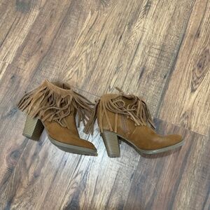 Fringe suede boots 6